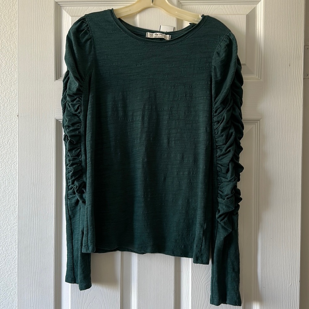 We The Free Natasha Ruched Sleeve Dark Green Shirt Size Medium - Picture 2 of 4